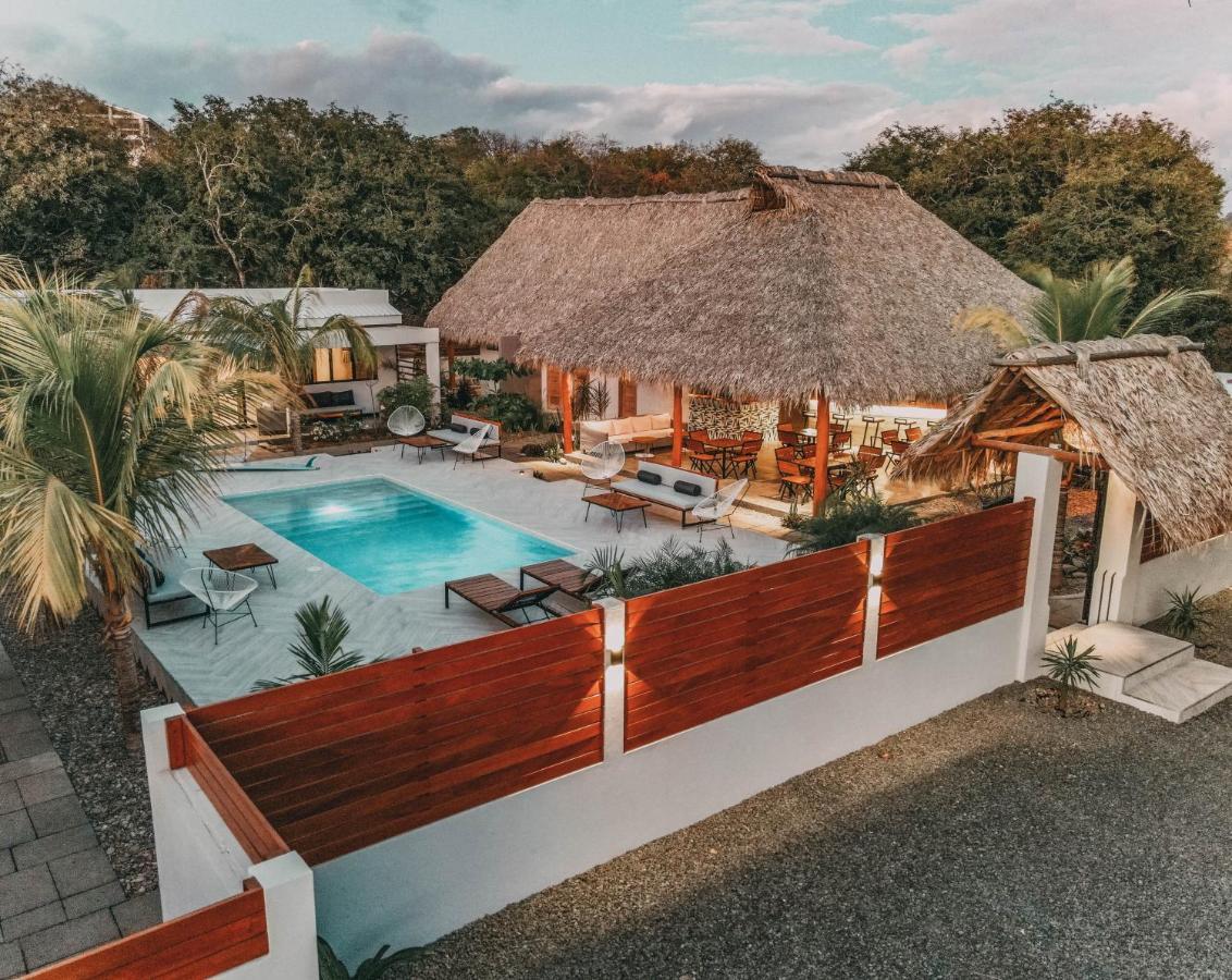 El Pez Surf Hotel Popoyo Exterior photo